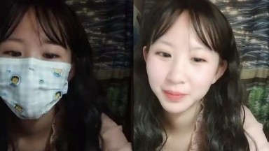 勤工俭学新途径夜深人静宿舍直播吊钟大胸粉穴跳蛋淫液汪汪.}