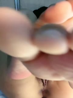 #直播 学生制服新人短发妹.}