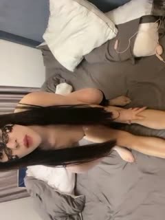 #直播 丰乳肥臀面罩小姐姐激情秀}