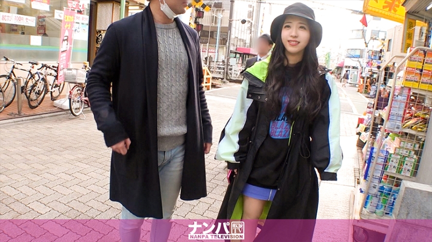 在商业街搭讪喜欢肌肉男的美女大学生正好派一个猛男把她干上天 一色まりあ 200GANA-2244-C}
