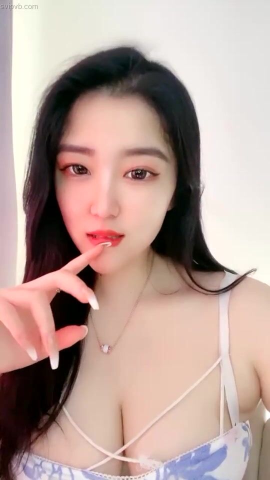 超美尤物这奶子真劲爆正点满屏都是白花花的嫩肉好想舔一舔2.}