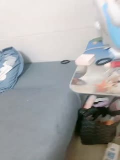 （1）细腰美乳乖巧文静嫩妹_收费房扣穴，男友加入操逼_}
