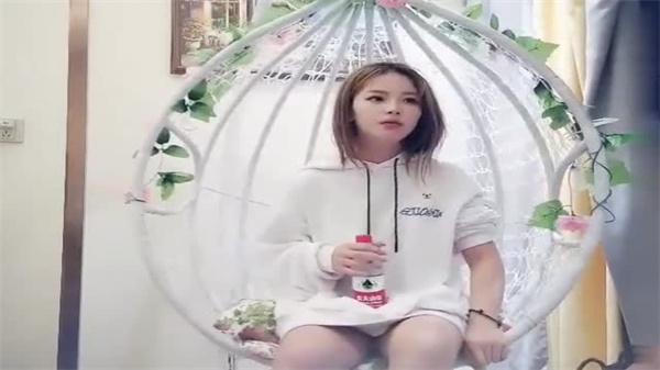 黄先生最喜欢的学妹最骚的女神肉体性爱摩擦}