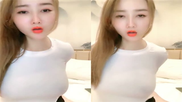 黑丝苗窕爆乳骚货口交伺候狼友激情开操}