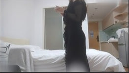 酒店约炮黑色长裙极品外围女大灯晃眼馒头蜜鲍紧致销魂}