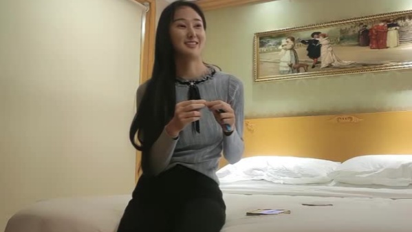 壹屌探花超清设备偷拍空姐女神真温柔}