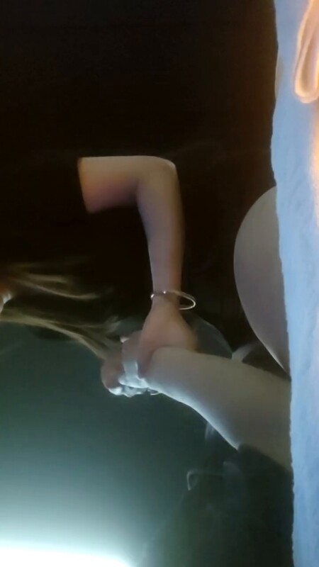 暗访足疗店凯迪拉克勾搭漂亮女技师摸奶打飞机吃鸡.}