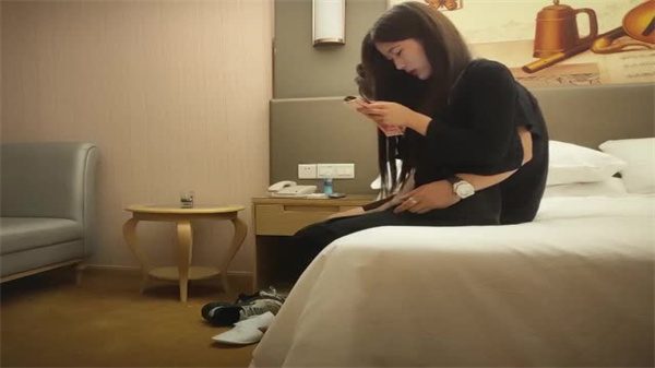 重金约外围22岁正青春极品高颜值}