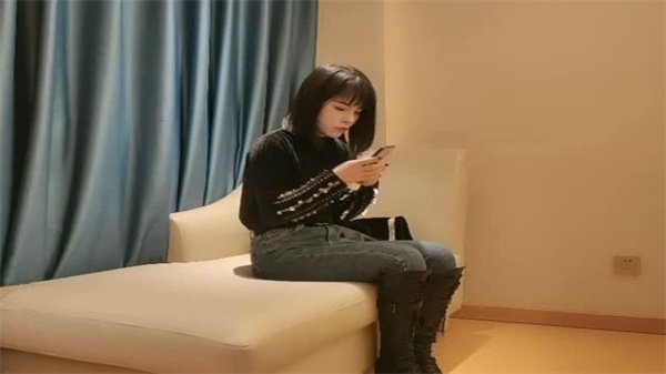 超新星崛起一屌探花高端嫩模穿着靴子好骚.}